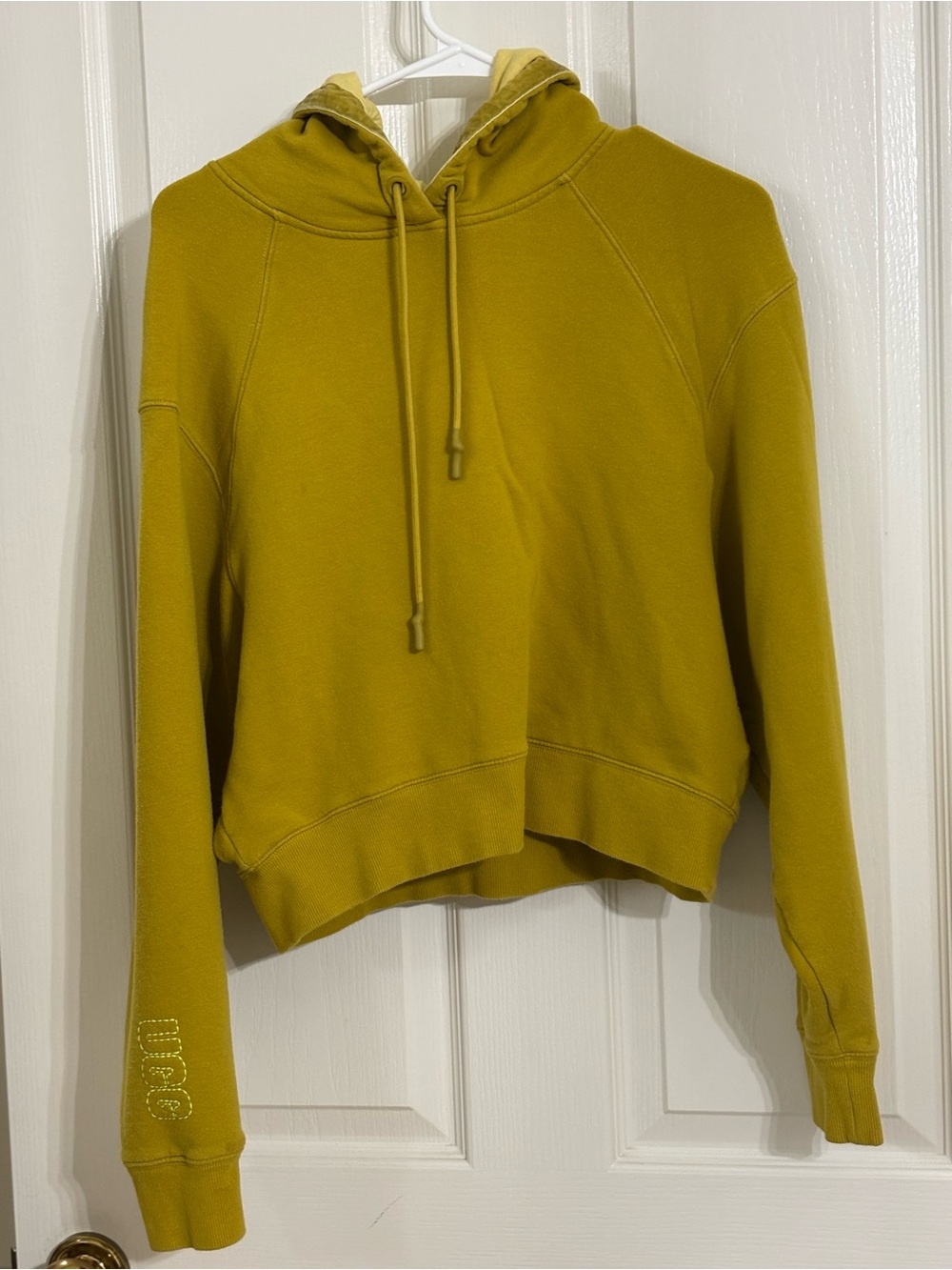 UGG Mallory Cropped Hoodie in Olive/Mustard Yellow Women’s M EUC SUPER SOFT!